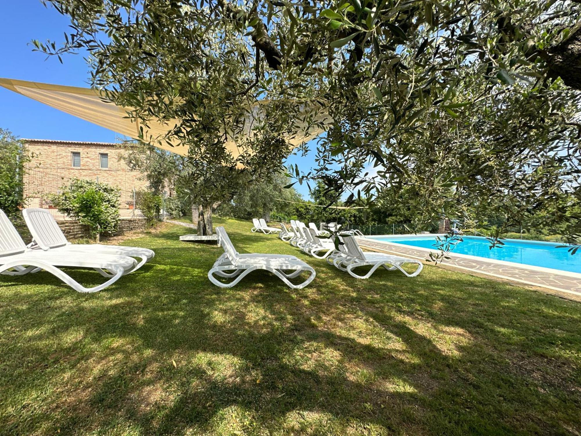 Agriturismo Case Al Sole Loreto Ngoại thất bức ảnh