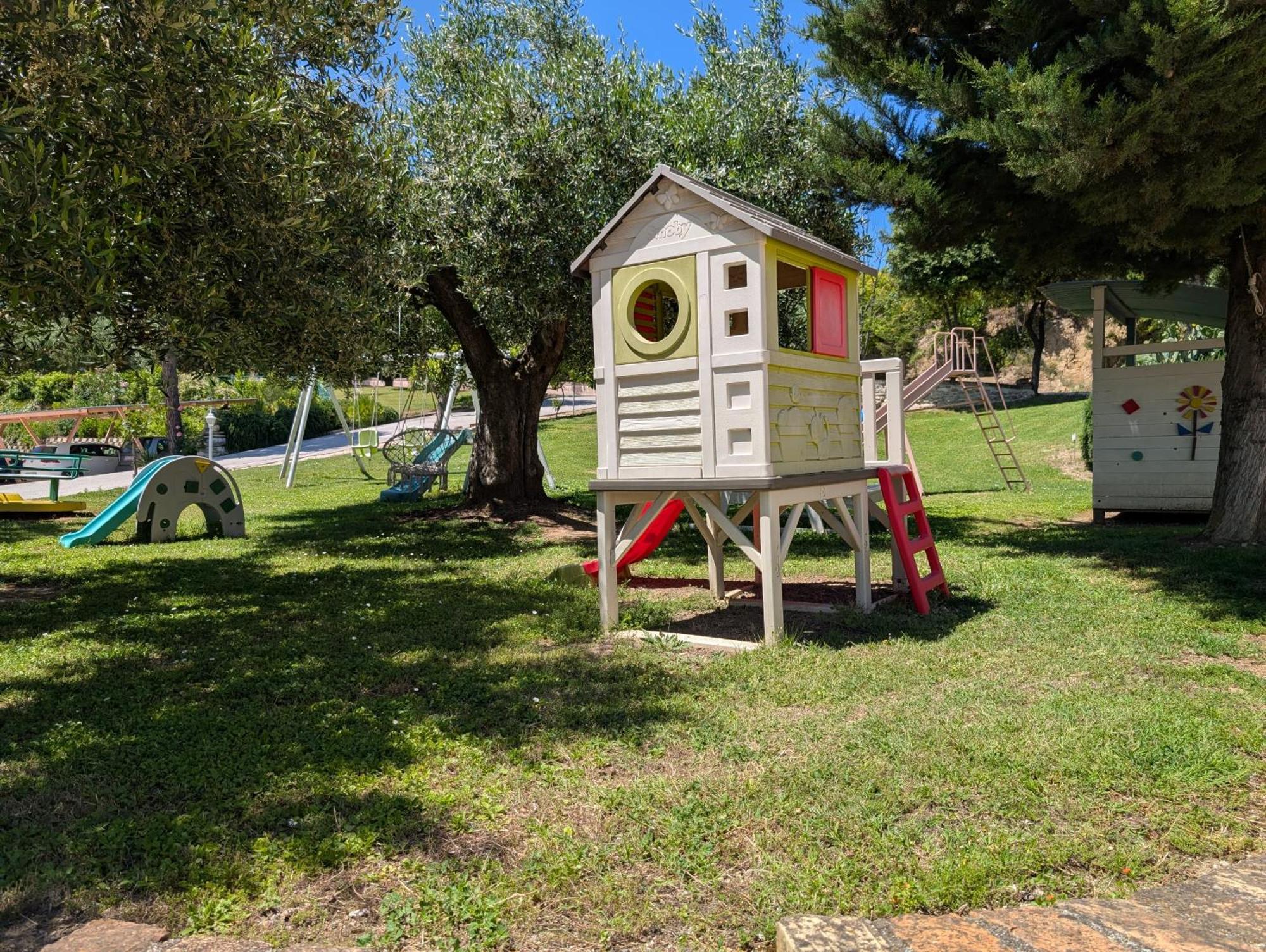 Agriturismo Case Al Sole Loreto Ngoại thất bức ảnh